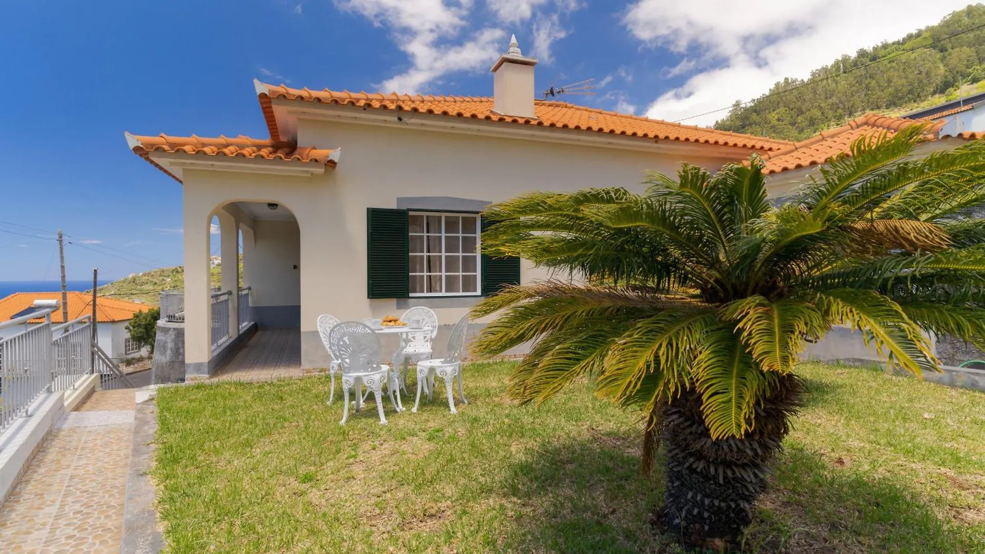 Familia Teixeira House By Ah Villa Arco da Calheta